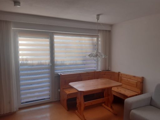 Gemütliche Eckbank